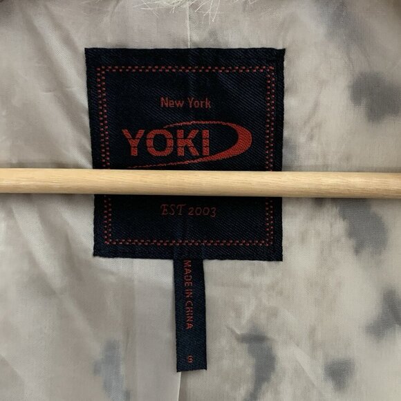 YOKI Outerwear Vest Womens Small Beige Vegan Feathery Faux Fur Animal Print Y2K - Picture 7 of 10